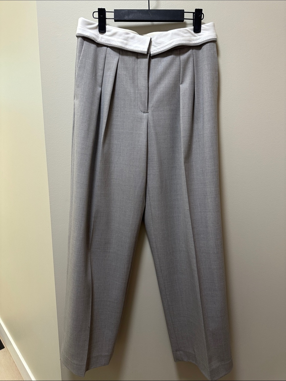 Babaton from Aritzia - Picture 2 of 3
